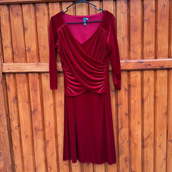 Elegant Holiday Dress Cranberry Velvet - Picture 5 of 8